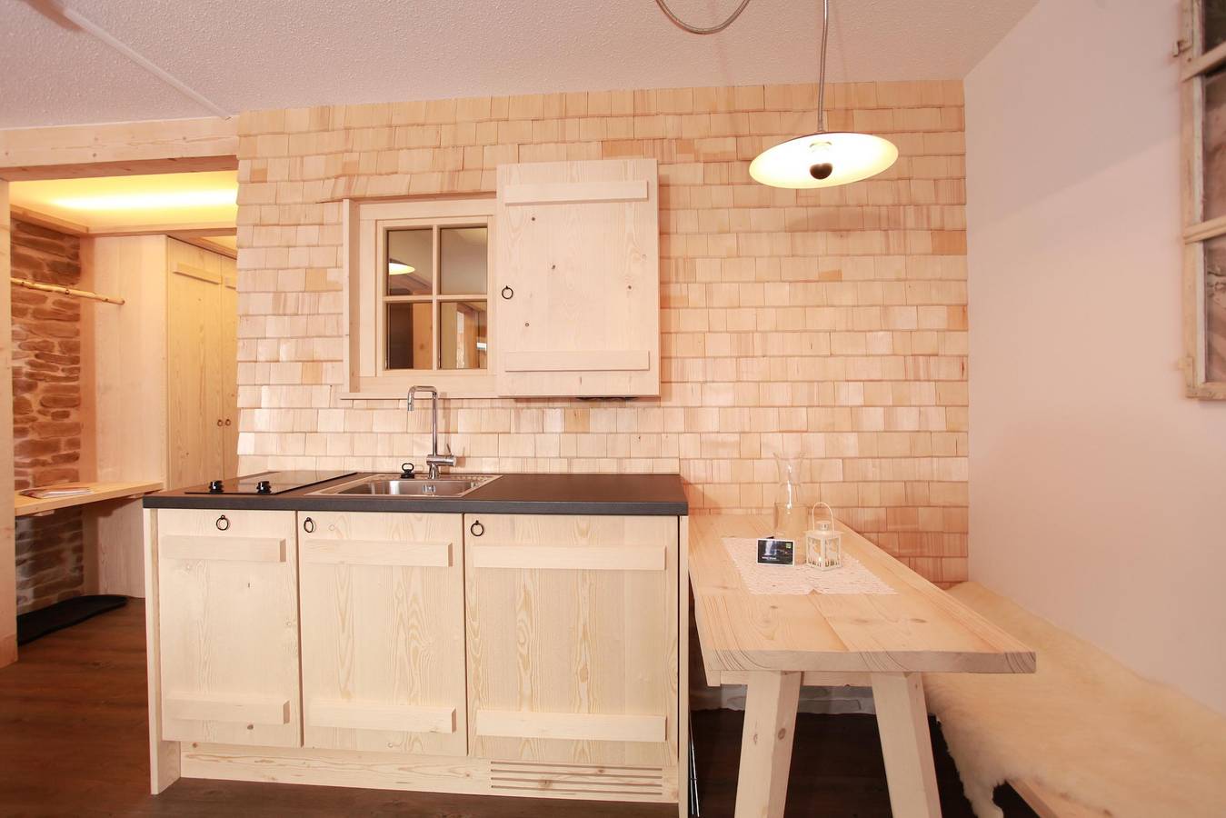 Ganze Ferienwohnung, Doppelzimmer Deluxe "Gipfeltraum" Grau in Riezlern, Mittelberg