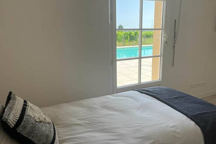 Location de vacances pour 8 personnes, avec jacuzzi ainsi que jardin et terrasse à Saint-Sulpice-de-Faleyrens - 4