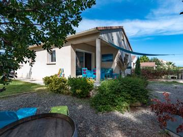 Gîte pour 6 personnes, avec terrasse et jardin à Cervione