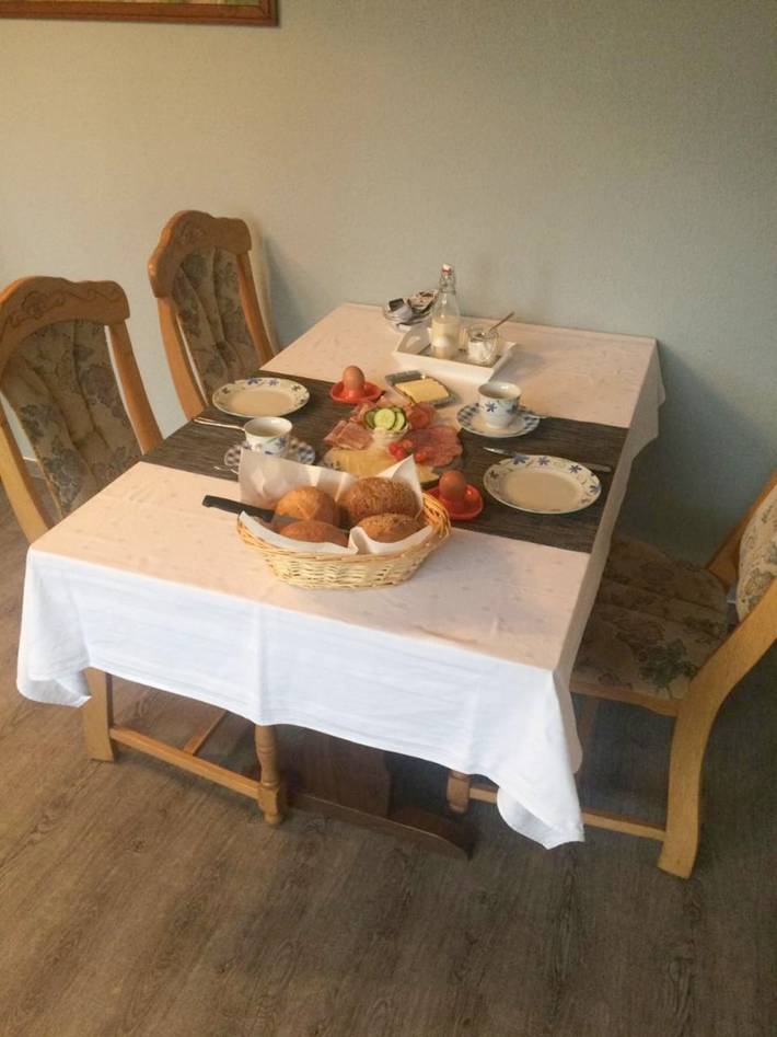 Ferienwohnung für 3 Personen, mit Terrasse und Garten sowie Ausblick in Roggenstede - 2