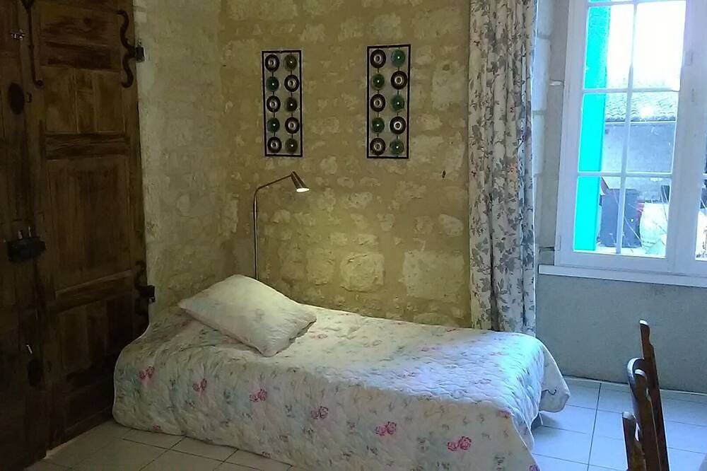 Manoir Le Cristal, Futuroscope a partir de  33 euros ! in Beaumont (Vienne), Vienne (France)