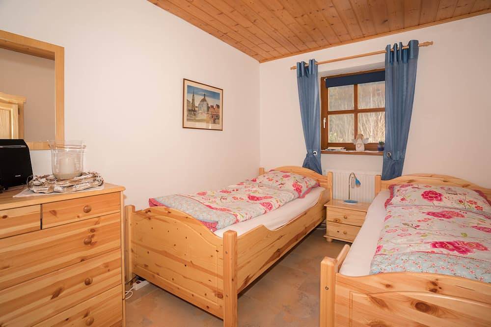Ganze Wohnung, Ferienwohnung Staffelberg mit Schwimmbad und Sauna in Hauzenberg, Passauer Land