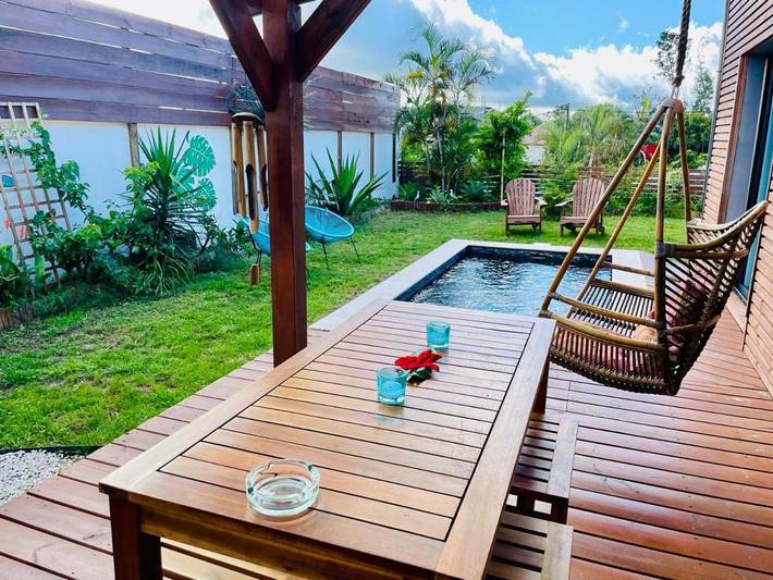 Location de vacances pour 2 personnes, avec jacuzzi et piscine ainsi que terrasse et jardin dans Trois Mares - 3