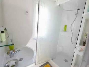 Mobil home pour 8 personnes, avec bassin pour enfant à Thégra