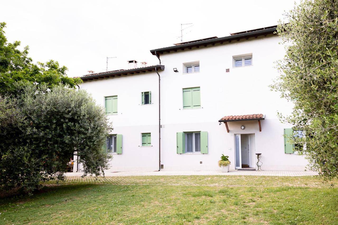 Ganze Wohnung, Tenuta Engi in Sona, Gardasee-Berge