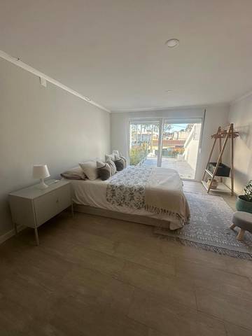 Gîte pour 2 personnes, avec terrasse et jardin dans Aroeira