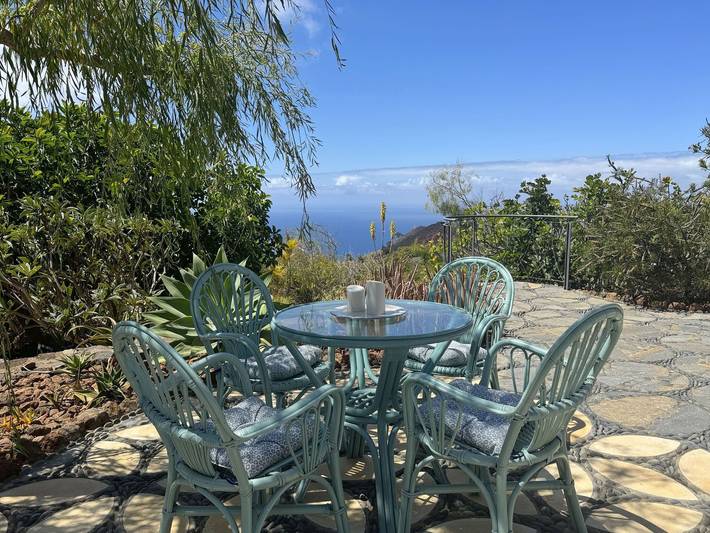 Bungalow für 4 Personen, mit Garten und Pool sowie Terrasse und Ausblick auf La Palma - 3