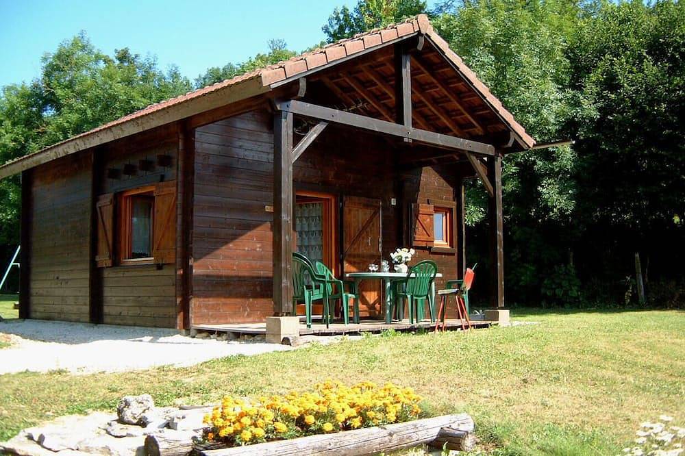 Bourgogne, gite en chalet bois près de Vézelay. in Saint-Moré, Arrondissement d'Avallon