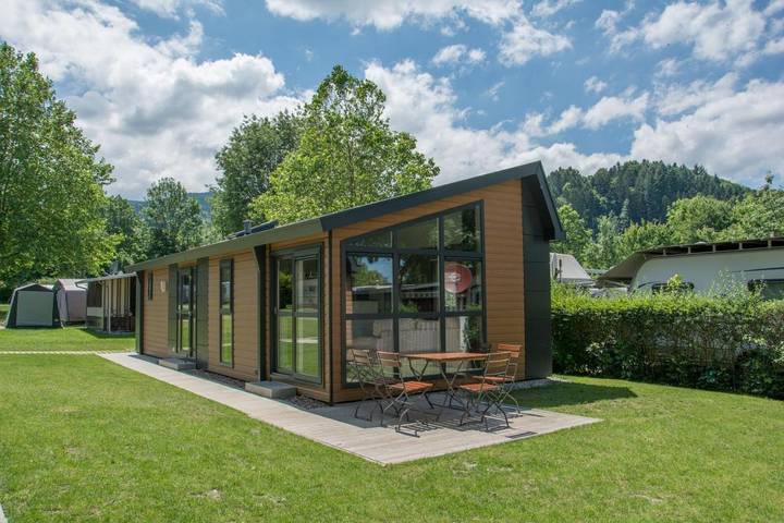 Camping für 4 Personen, mit Terrasse und Garten sowie Pool und Ausblick in Baden-Württemberg - 2