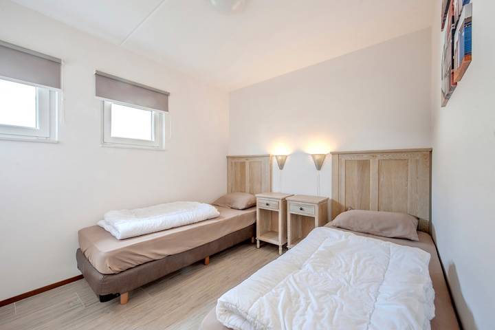 Bungalow para 4 personas con balcón/terraza in Ouddorp, Goeree-Overflakkee