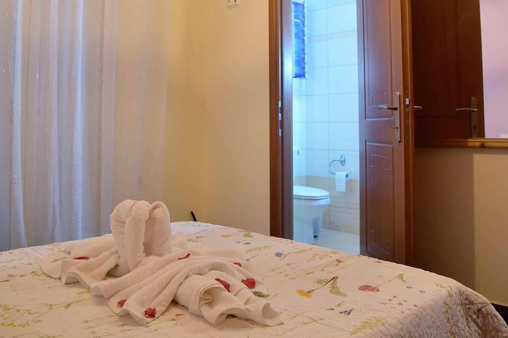 Tranquil Stone Villa- 5 min from the beach! in Korinthia