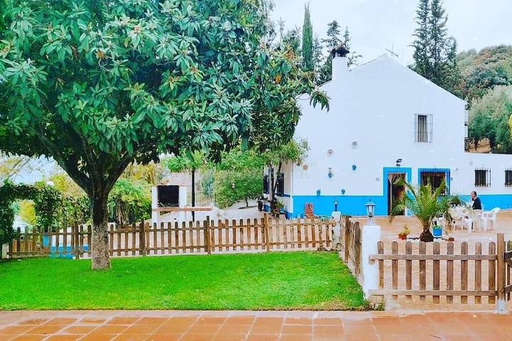 Gîte pour 10 personnes, avec jardin - 1