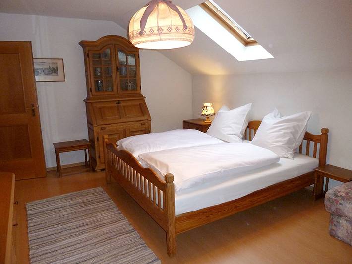 Apartamento inteiro, Ferienhaus Lerche - Ferienhaus mit Wintergarten in Bad Birnbach, Bayerische Golf und Thermenland