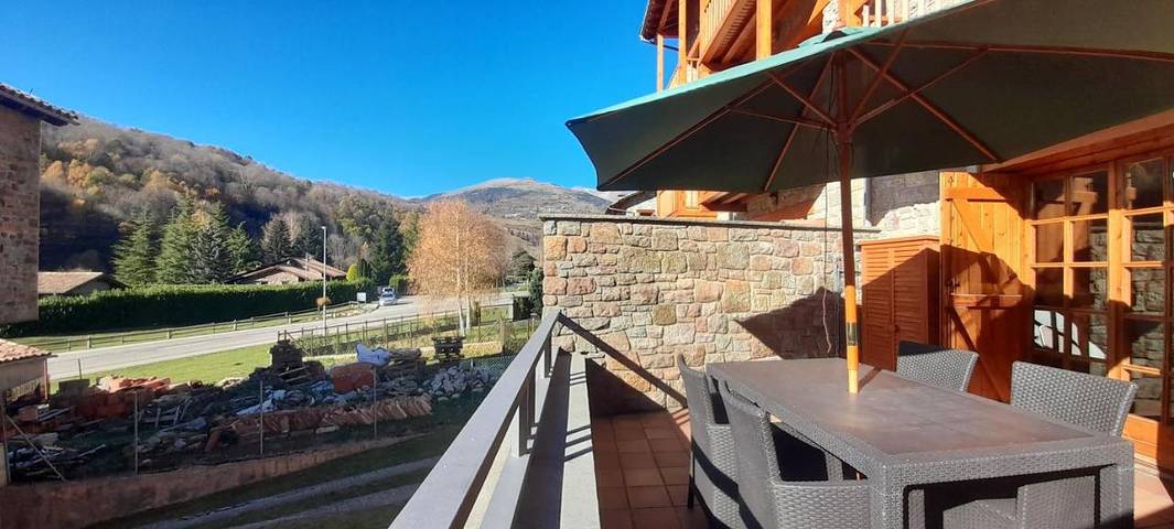 Gîte pour 6 personnes, avec jardin et vue, animaux acceptés à Vilallonga de Ter - 3