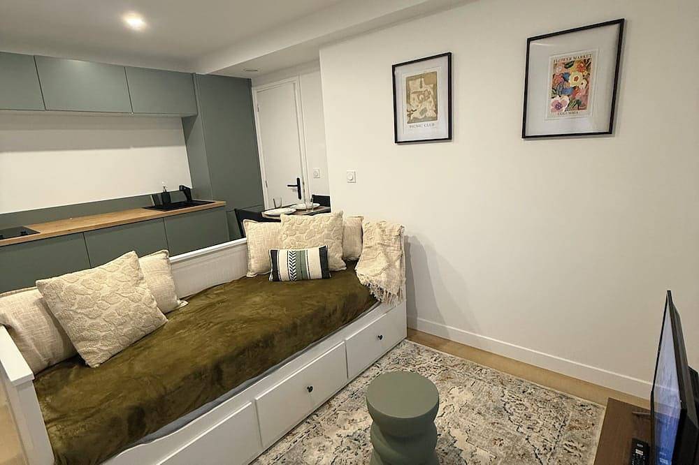 Apartamento entero, Elegant and cozy studio in downtown Alfortville in Alfortville, Valle del Marne