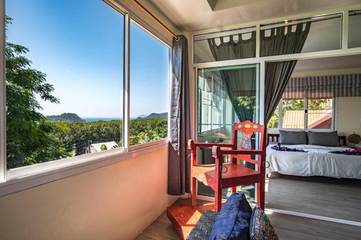 Gîte pour 2 personnes, avec vue ainsi que piscine et jardin dans Ko Mak