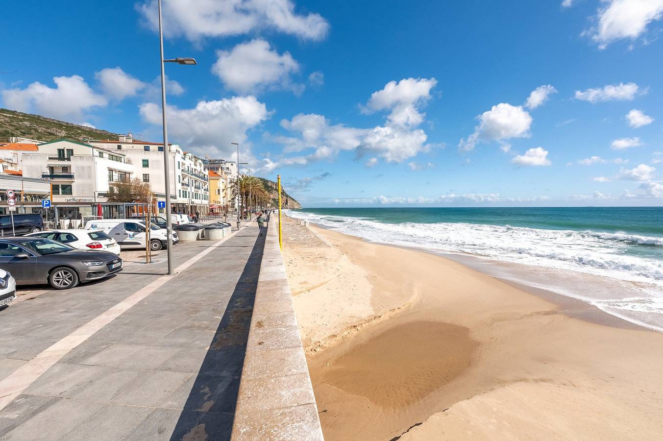 Apartamento entero, Guestready - Escapada soleada a Sesimbra in Praia da Califórnia, Sesimbra