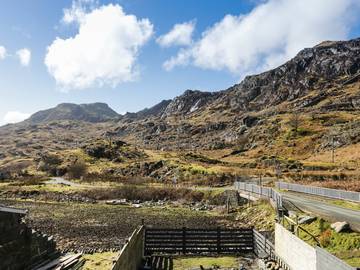 Glamping for 3 People in Tanygrisiau, Gwynedd, Photo 1