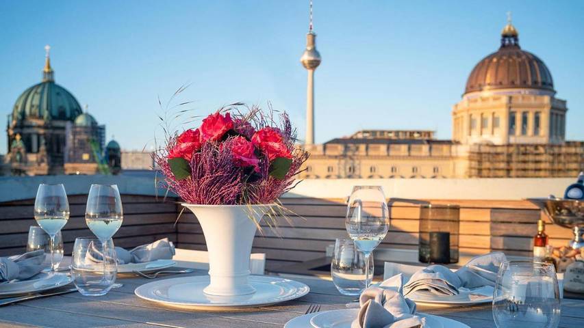 Apartmenthotel für 4 Personen, mit Garten und Ausblick sowie Balkon bei der Museumsinsel Berlin