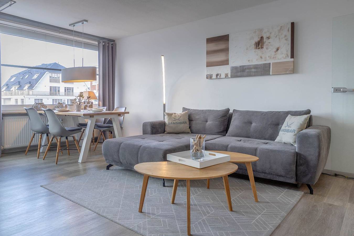 Ganze Wohnung, Moderne 2-Zimmerwohnung in Westerland, in direkter Strandlage mit Balkon. in Westerland, Sylt (Gemeinde)