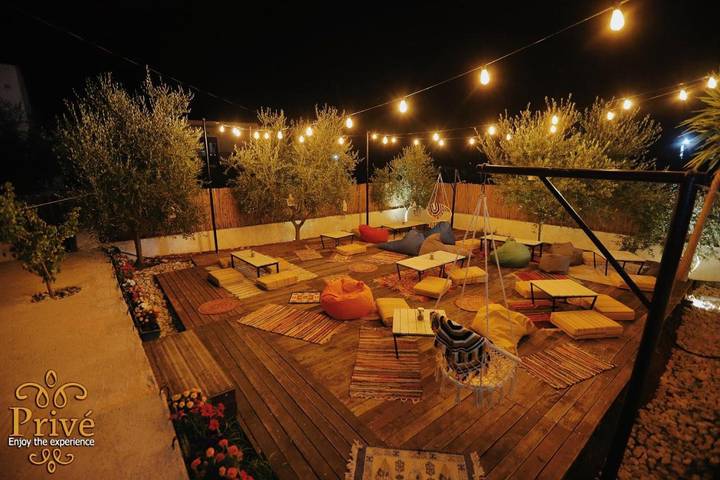 Hôtel pour 5 personnes, avec Balcon et Terrasse ainsi que Jardin et Vue