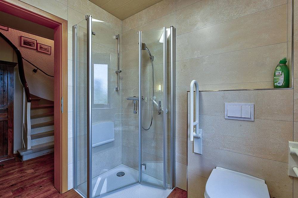 Das Ferienhaus mit viel Platz - am Fuß des Thüringer Waldes in Waltershausen, Gotha und Umgebung