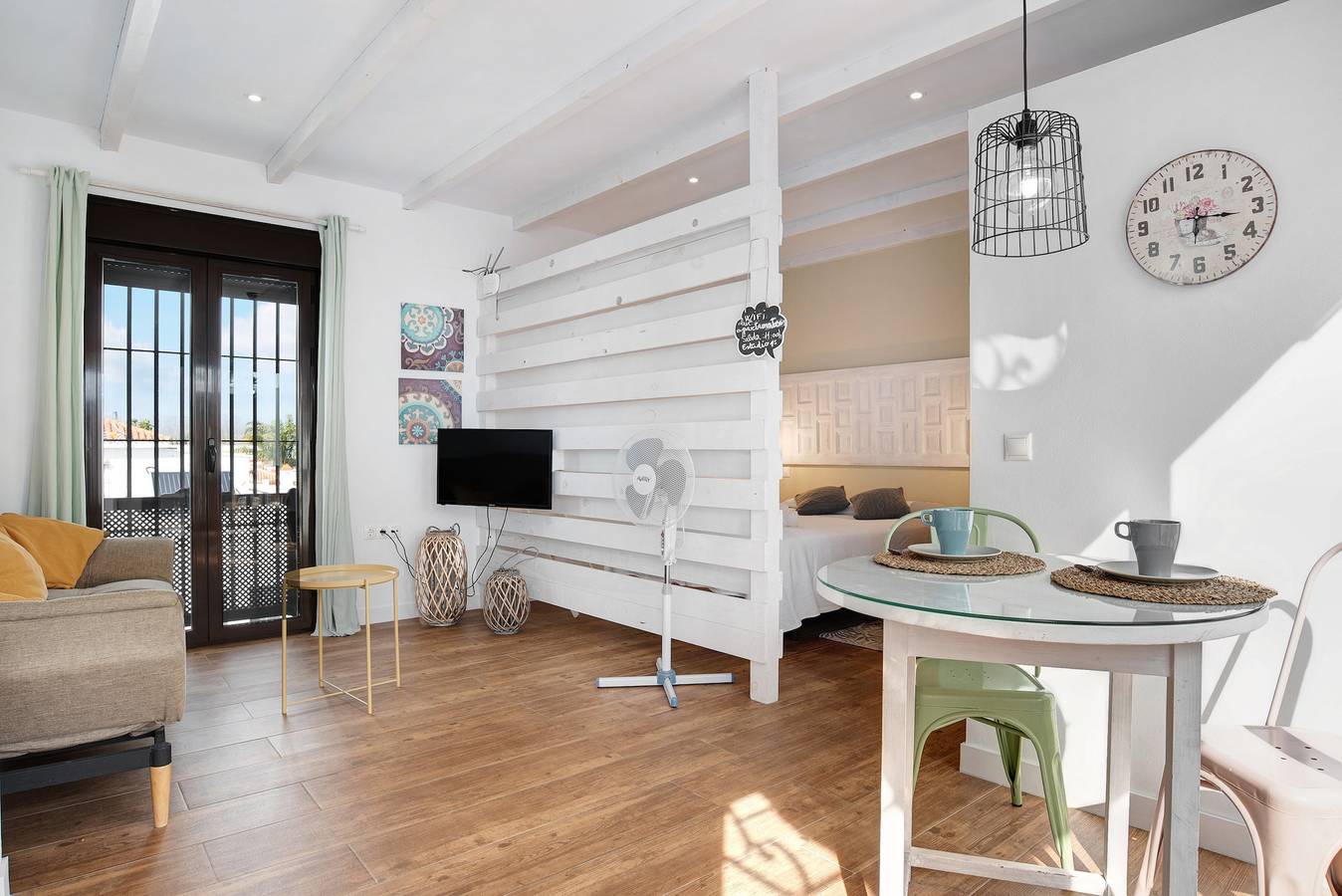 Estudio 'Clara 1' cerca del mar con terraza y Wi-Fi in Conil de la Frontera, Costa de la Luz