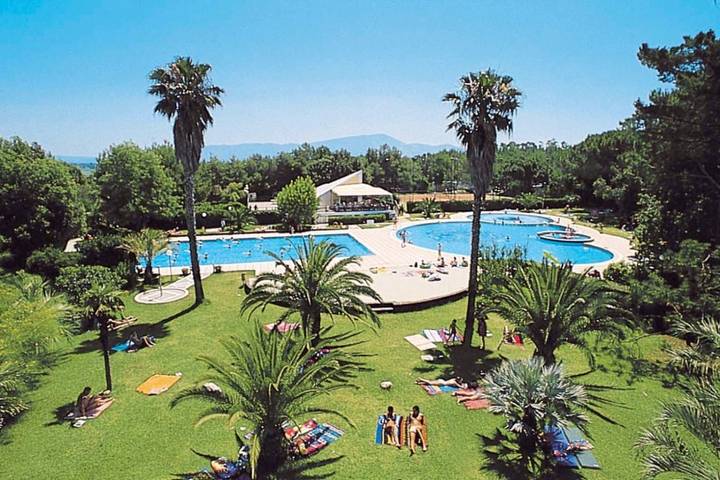 Casa vacanza per 5 persone, con Terrazza e Piscina per bambini nonché Piscina a Sessa Aurunca