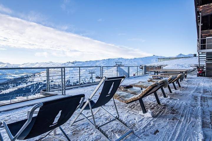 Berghaus Nagens - 1 Bett im Touristenlager inkl. Halbpension in Laax GR 2, Laax
