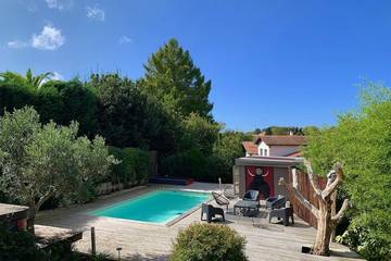 Villa pour 10 personnes, avec jardin ainsi que jacuzzi et balcon à Anglet