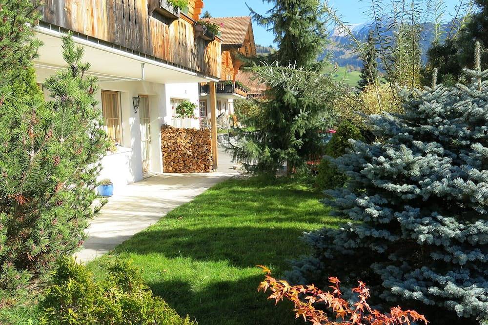 Ganze Wohnung, Gemütliche Ferienwohnung mit schöner Aussicht, ruhige Lage. in Habkern, Berner Oberland