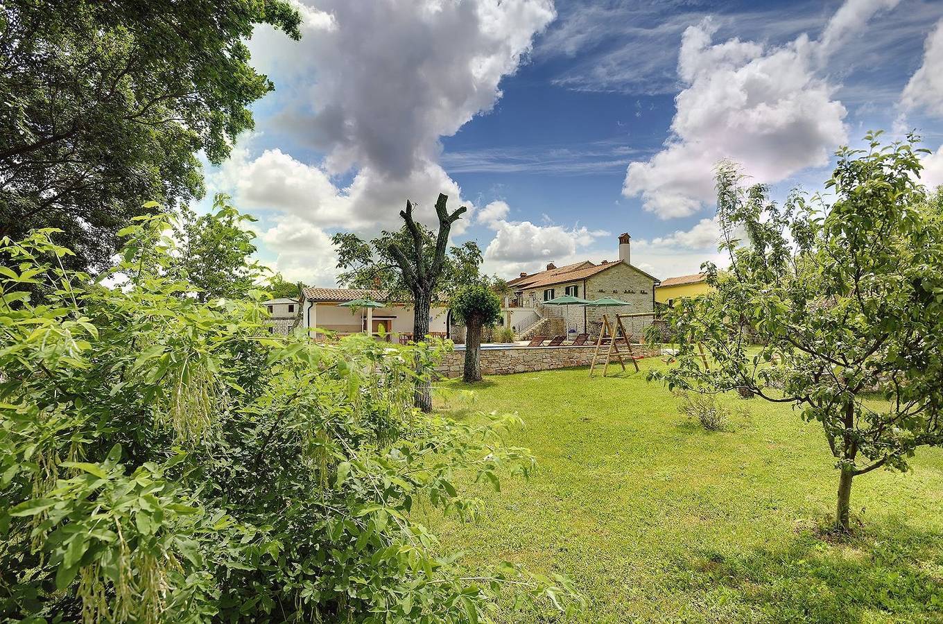 Maison de vacances pour 16 personnes avec terrasse in Barban, Côte Sud d'Istrie