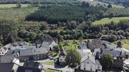 Gîte pour 5 personnes, avec jardin et vue, animaux acceptés à Burg-Reuland