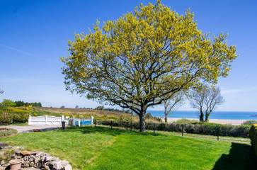 Gîte pour 4 personnes, avec terrasse et jardin à Erquy