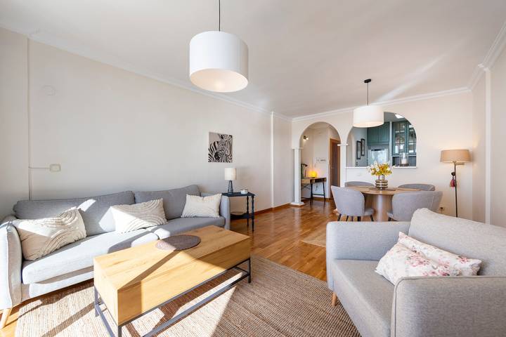 Apartamento entero, Apartamento 'Loli' con vistas al mar, Wi-Fi y aire acondicionado in Roquetas de Mar, Costa de Almería