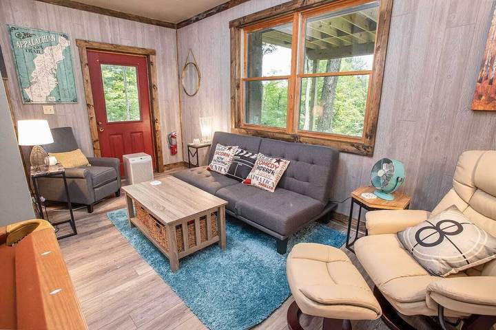 Log cabin for 10 people, with balcony and hot tub in Sugar Mountain