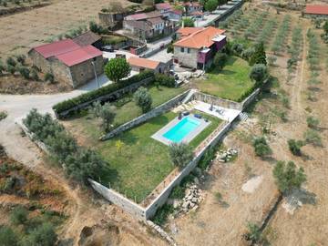 Maison de campagne pour 10 personnes, avec jardin dans Penalva do Castelo