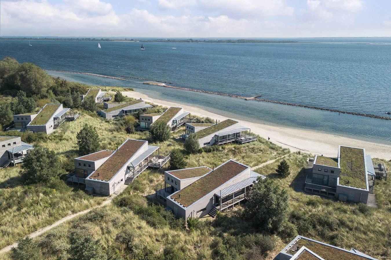 Villa for 4 Guests in Goeree-Overflakkee, North Sea Netherlands
