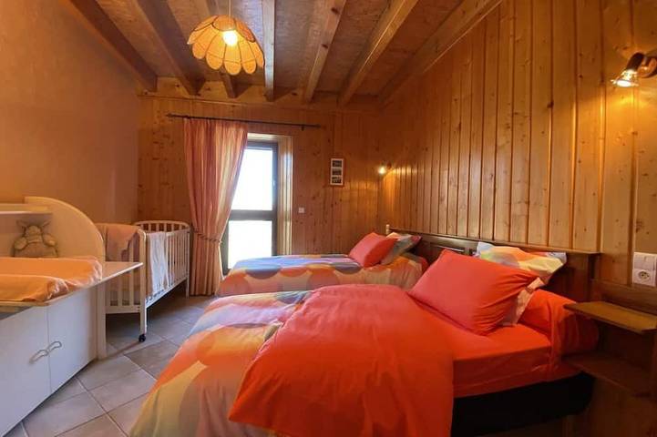 Location de vacances pour 6 personnes, avec jardin ainsi que balcon et piscine dans Perpezat - 4