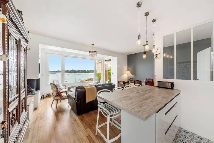 Gîte pour 6 personnes, avec terrasse dans Tour Solidor - 3