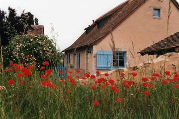 Gîte pour 5 personnes, avec jardin à Asnières-sur-Vègre