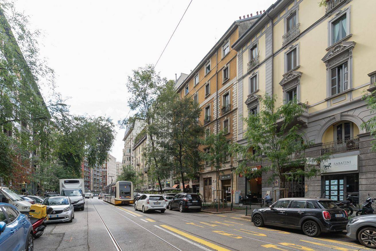 Entire apartment, Guesthost - Comfy Studio Apartment San Cristoforo in Milan, Milan Province