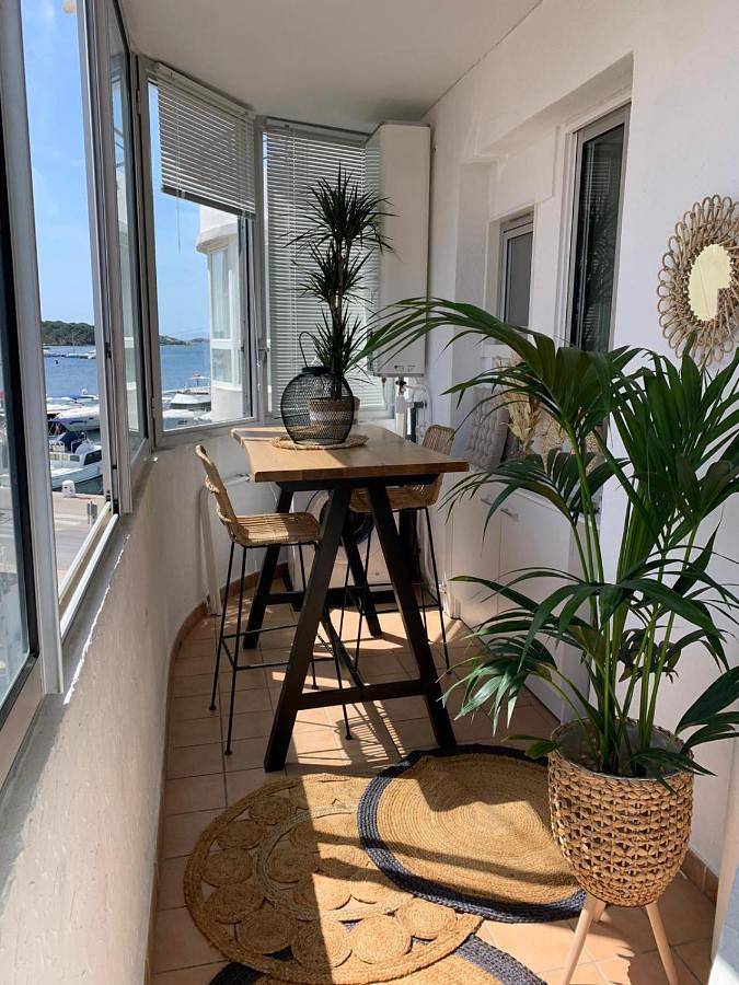 Gîte pour 4 personnes, avec vue et balcon dans Port du Brusc - 2