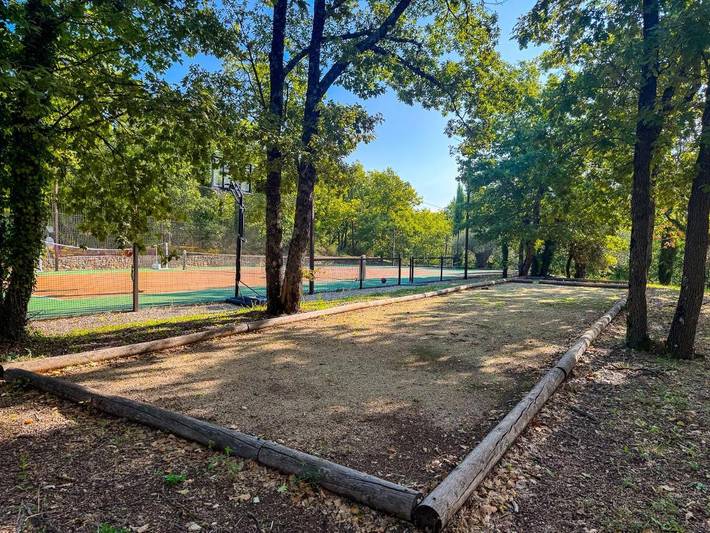 Gîte pour 4 personnes, avec jardin ainsi que vue et piscine à Caseneuve - 4