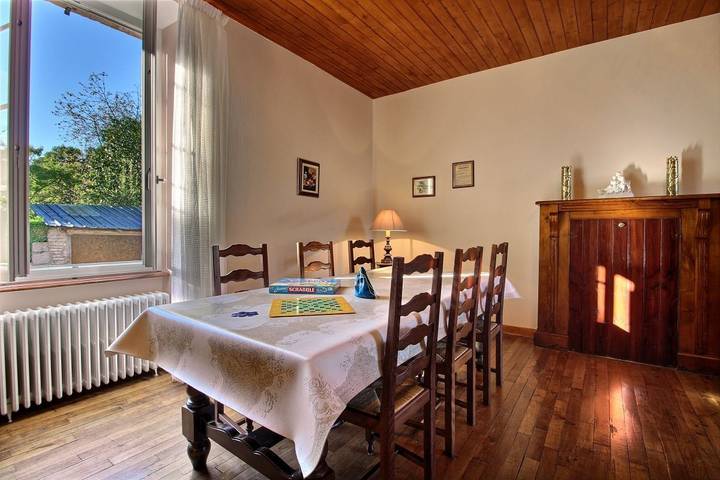 Gîte pour 7 personnes, avec jardin à Évran - 4