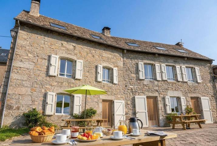 Gîte pour 7 personnes, avec Terrasse et Vue dans Les Monts-Verts