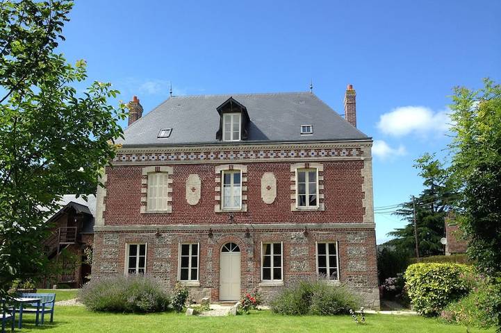 Gîte pour 6 personnes, avec jardin à Manneville-ès-Plains