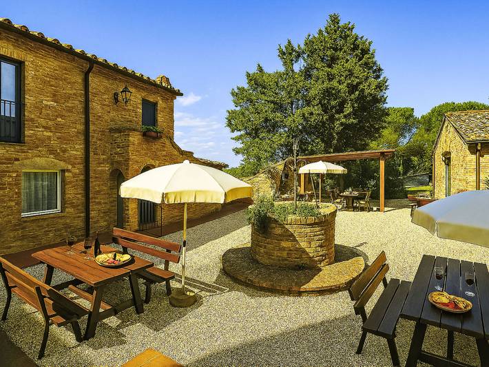 Gîte pour 4 personnes, avec terrasse ainsi que vue et bassin pour enfant, animaux acceptés à Montalcino - 3