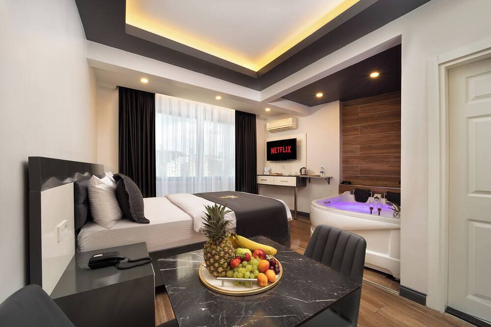 Chic hotel in marvelous Istanbul with Ac, Wifi in Istanbul, Regione di Marmara