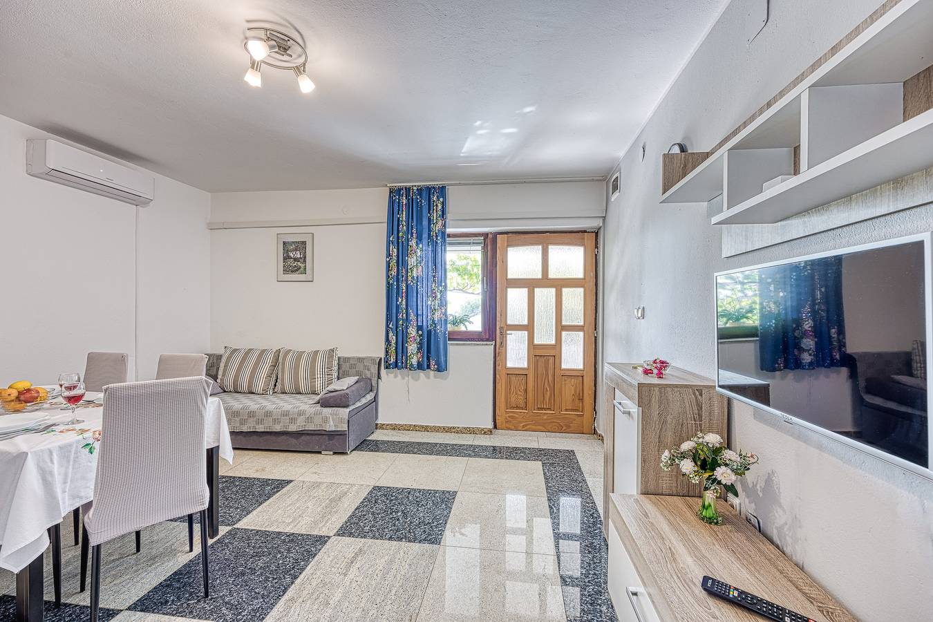 Ganze Wohnung, Sea View Apt Silver near Zadar in Maslenica, Zadar